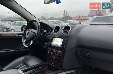 Внедорожник / Кроссовер Mercedes-Benz M-Class 2005 в 