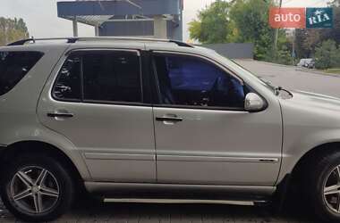 Позашляховик / Кросовер Mercedes-Benz M-Class 2005 в 