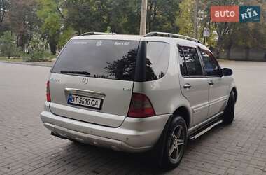 Позашляховик / Кросовер Mercedes-Benz M-Class 2005 в 