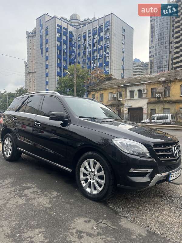 Позашляховик / Кросовер Mercedes-Benz M-Class 2015 в Одесі
