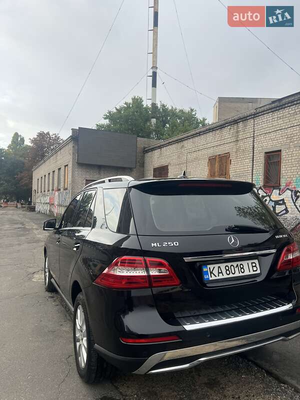 Позашляховик / Кросовер Mercedes-Benz M-Class 2015 в Одесі