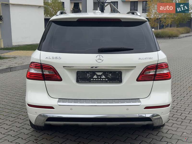 Внедорожник / Кроссовер Mercedes-Benz M-Class 2012 в Ивано-Франковске