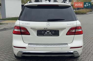 Внедорожник / Кроссовер Mercedes-Benz M-Class 2012 в 