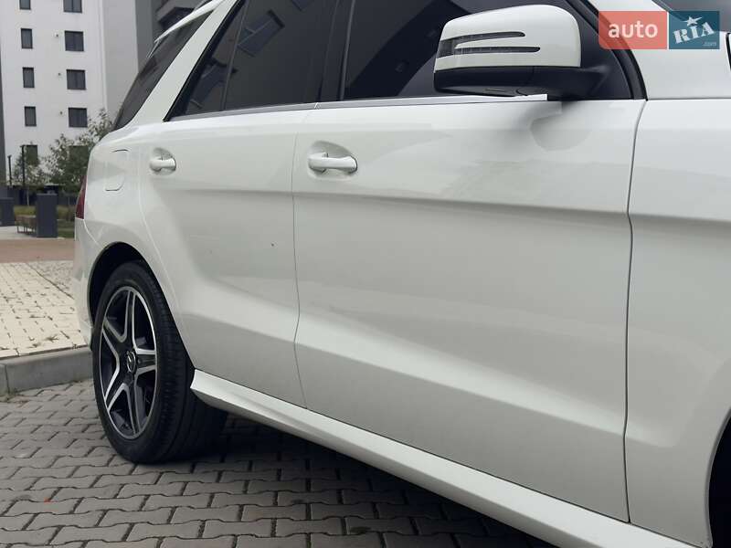 Внедорожник / Кроссовер Mercedes-Benz M-Class 2012 в Ивано-Франковске