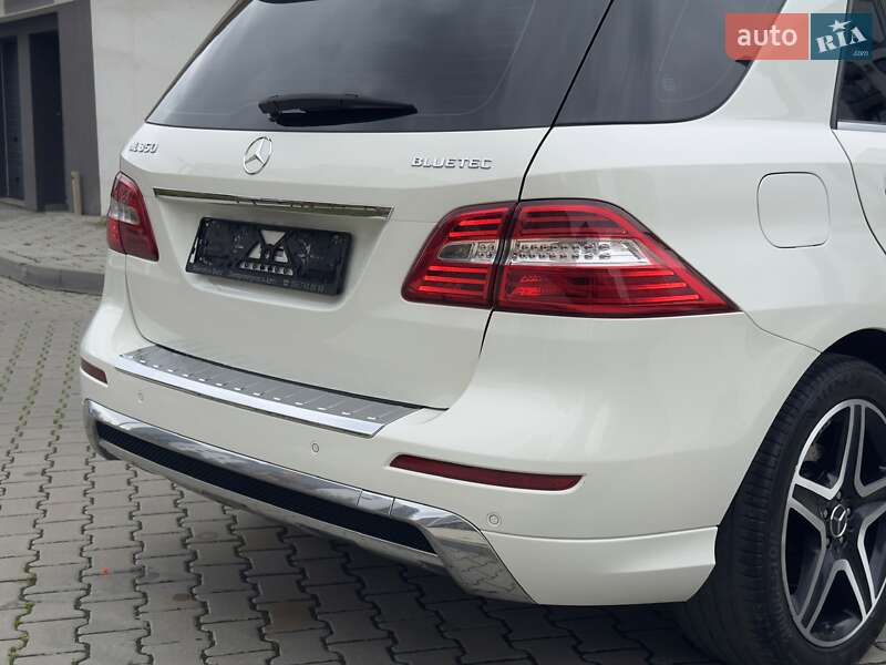 Внедорожник / Кроссовер Mercedes-Benz M-Class 2012 в Ивано-Франковске
