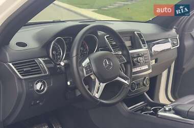 Внедорожник / Кроссовер Mercedes-Benz M-Class 2012 в 