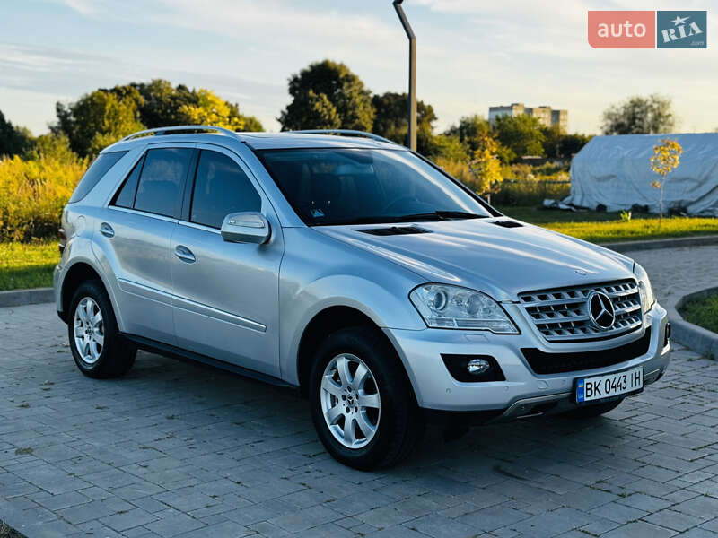 Позашляховик / Кросовер Mercedes-Benz M-Class 2008 в Здолбуніві
