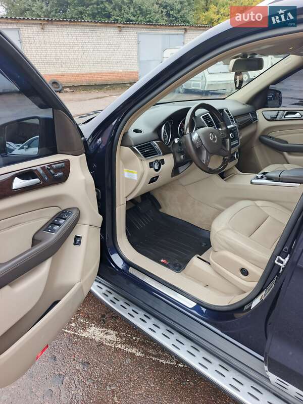 Внедорожник / Кроссовер Mercedes-Benz M-Class 2013 в Чернигове
