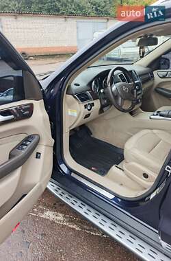 Внедорожник / Кроссовер Mercedes-Benz M-Class 2013 в 