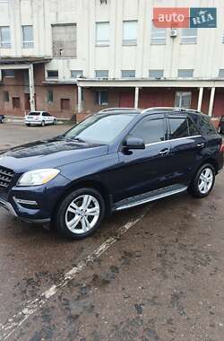 Внедорожник / Кроссовер Mercedes-Benz M-Class 2013 в 