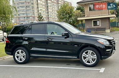 Внедорожник / Кроссовер Mercedes-Benz M-Class 2012 в 