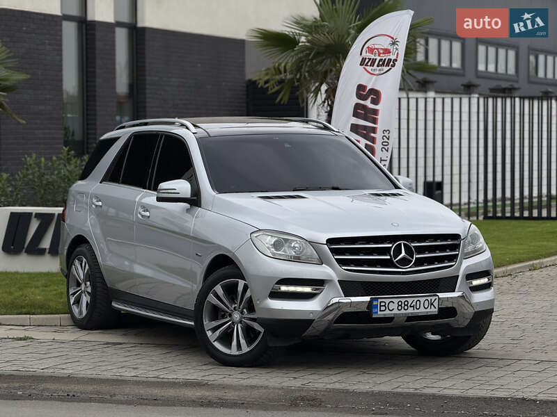 Mercedes-Benz M-Class 2011
