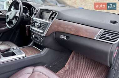 Внедорожник / Кроссовер Mercedes-Benz M-Class 2014 в 