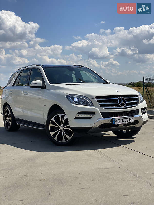 Внедорожник / Кроссовер Mercedes-Benz M-Class 2012 в Мукачево