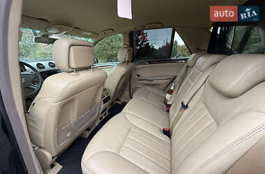 Позашляховик / Кросовер Mercedes-Benz M-Class 2005 в 