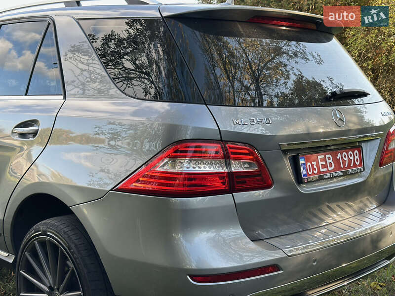 Позашляховик / Кросовер Mercedes-Benz M-Class 2012 в Ковелі