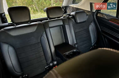 Позашляховик / Кросовер Mercedes-Benz M-Class 2012 в 