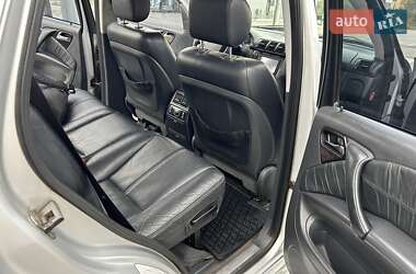 Позашляховик / Кросовер Mercedes-Benz M-Class 2004 в 