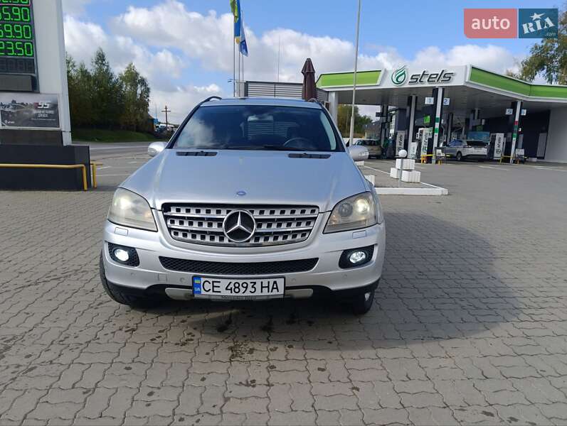Позашляховик / Кросовер Mercedes-Benz M-Class 2005 в Чернівцях