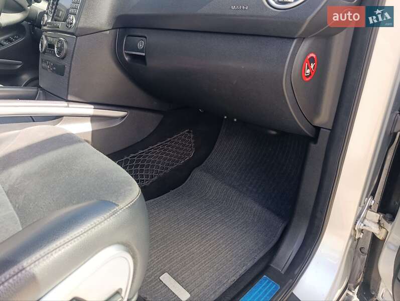 Позашляховик / Кросовер Mercedes-Benz M-Class 2005 в Чернівцях