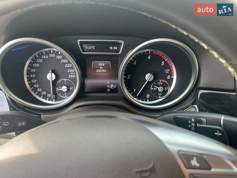 Позашляховик / Кросовер Mercedes-Benz M-Class 2014 в Одесі