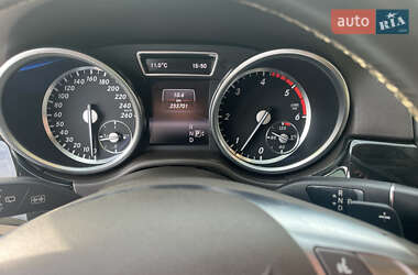 Позашляховик / Кросовер Mercedes-Benz M-Class 2014 в 