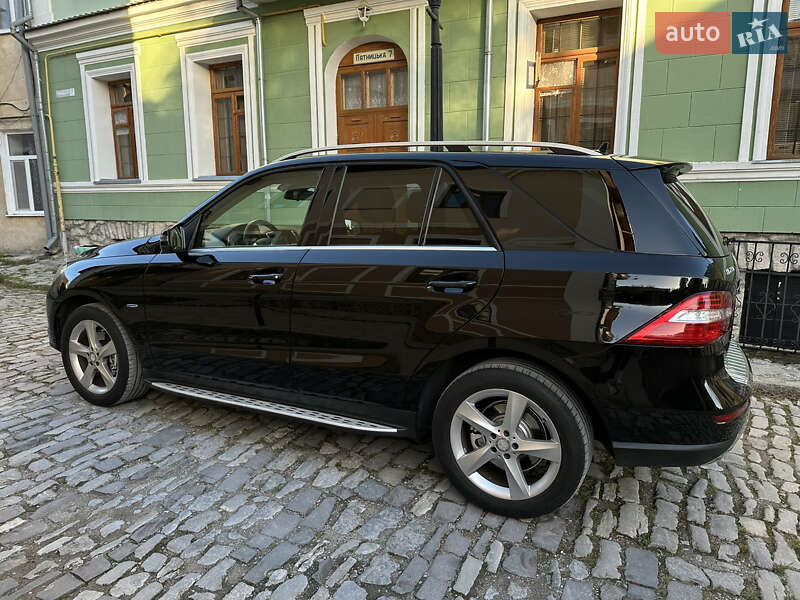 Позашляховик / Кросовер Mercedes-Benz M-Class 2012 в Кам'янець-Подільському фото 6 Позашляховик / Кросовер Mercedes-Benz M-Class 2012 в Кам'янець-Подільському