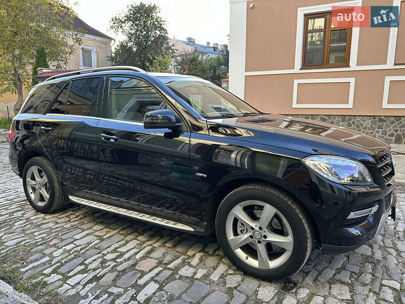 Позашляховик / Кросовер Mercedes-Benz M-Class 2012 в Кам'янець-Подільському фото 11 Позашляховик / Кросовер Mercedes-Benz M-Class 2012 в Кам'янець-Подільському