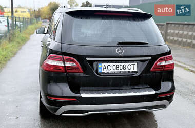 Внедорожник / Кроссовер Mercedes-Benz M-Class 2013 в 