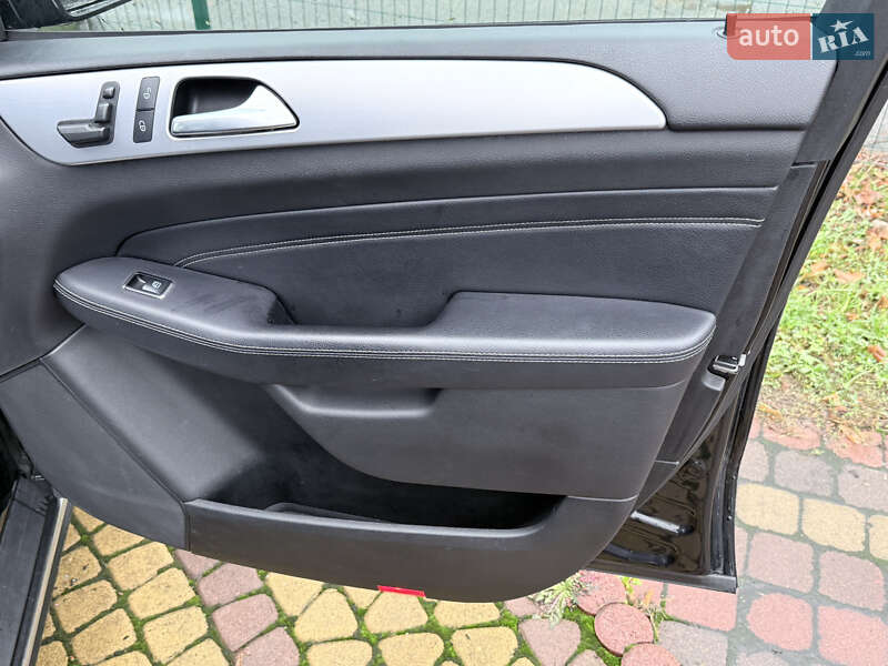 Позашляховик / Кросовер Mercedes-Benz M-Class 2013 в Києві