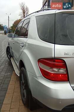 Внедорожник / Кроссовер Mercedes-Benz M-Class 2008 в 