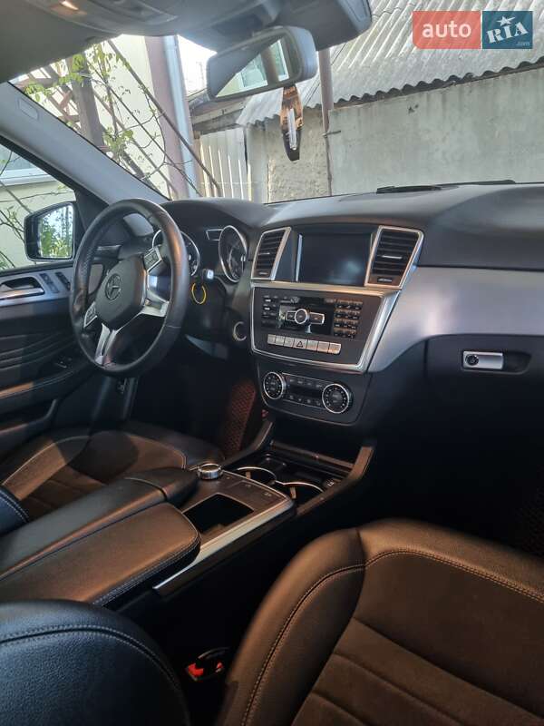 Позашляховик / Кросовер Mercedes-Benz M-Class 2014 в Миколаєві