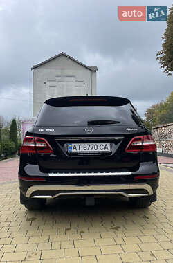 Внедорожник / Кроссовер Mercedes-Benz M-Class 2013 в 