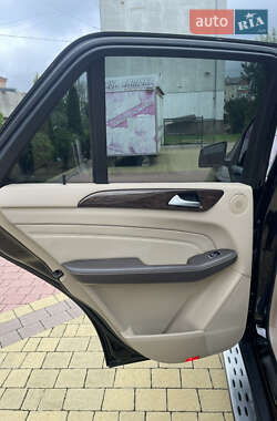 Внедорожник / Кроссовер Mercedes-Benz M-Class 2013 в 