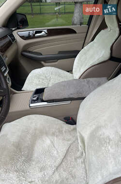 Внедорожник / Кроссовер Mercedes-Benz M-Class 2013 в 