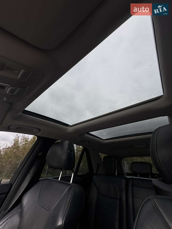 Позашляховик / Кросовер Mercedes-Benz M-Class 2012 в Дубні фото 15 Позашляховик / Кросовер Mercedes-Benz M-Class 2012 в Дубні