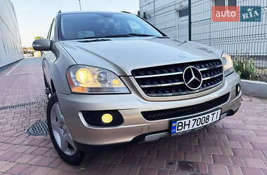 Позашляховик / Кросовер Mercedes-Benz M-Class 2007 в 