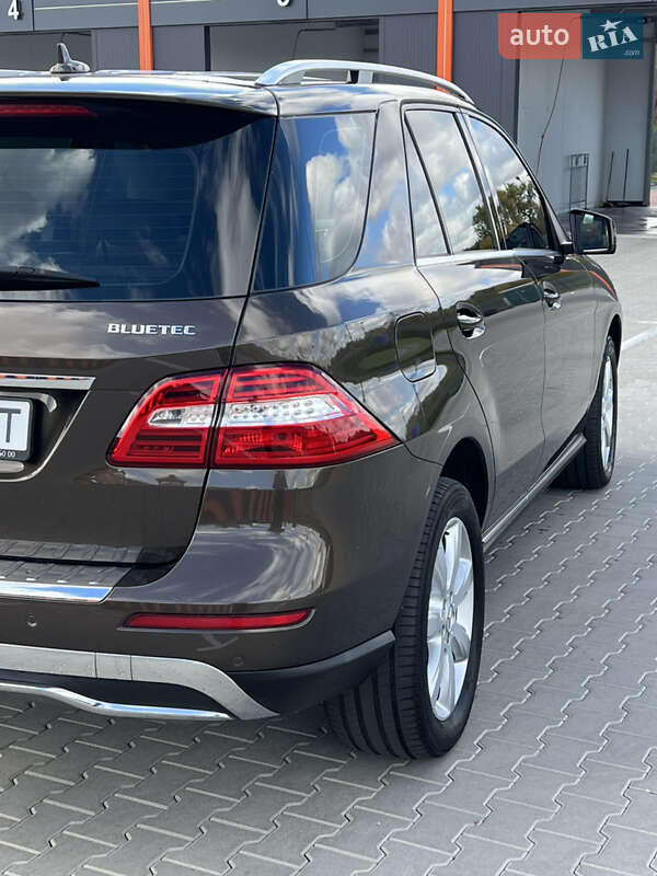 Позашляховик / Кросовер Mercedes-Benz M-Class 2013 в Вінниці