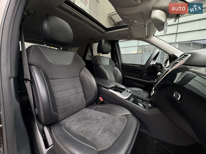 Внедорожник / Кроссовер Mercedes-Benz M-Class 2013 в Луцке