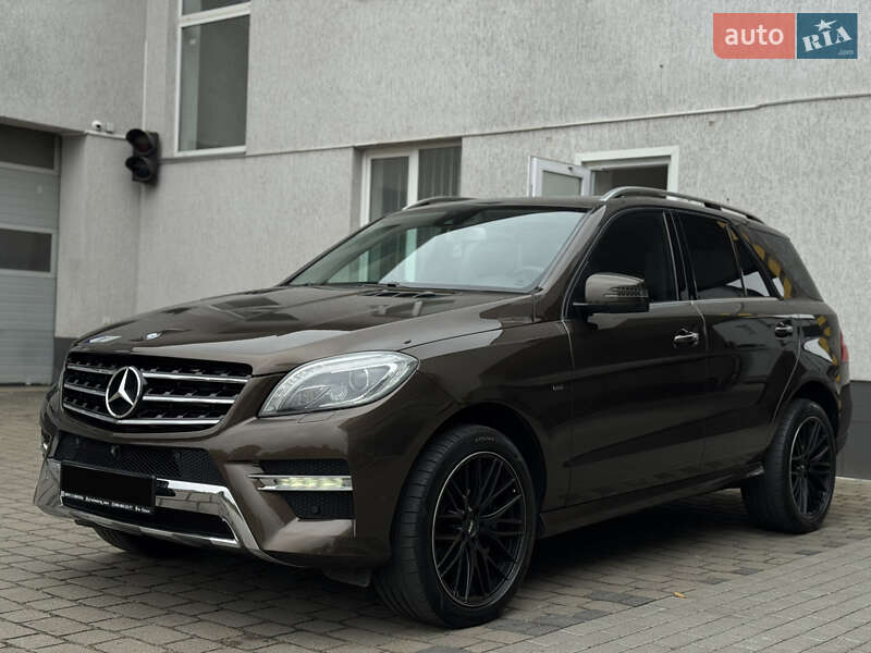 Внедорожник / Кроссовер Mercedes-Benz M-Class 2013 в Луцке