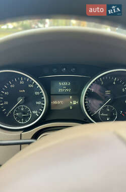 Позашляховик / Кросовер Mercedes-Benz M-Class 2007 в 