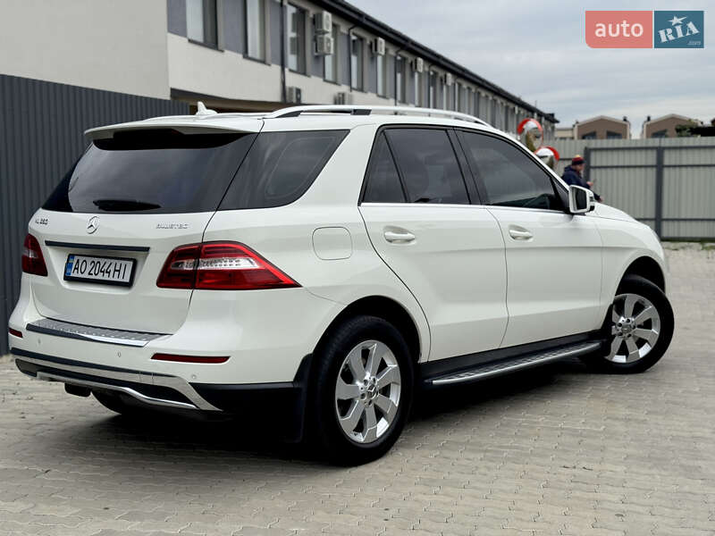 Позашляховик / Кросовер Mercedes-Benz M-Class 2012 в Ужгороді