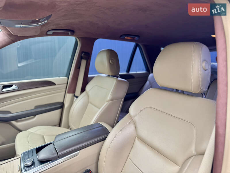 Позашляховик / Кросовер Mercedes-Benz M-Class 2012 в Ужгороді