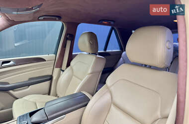 Внедорожник / Кроссовер Mercedes-Benz M-Class 2012 в 