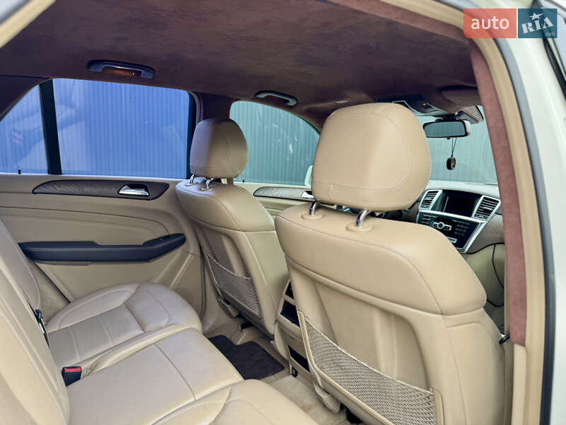 Позашляховик / Кросовер Mercedes-Benz M-Class 2012 в Ужгороді