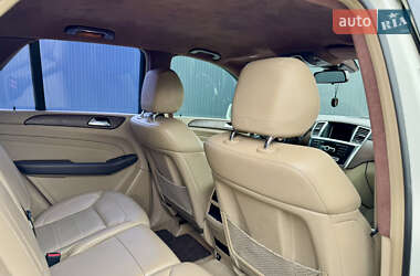 Внедорожник / Кроссовер Mercedes-Benz M-Class 2012 в 