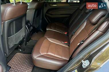 Внедорожник / Кроссовер Mercedes-Benz M-Class 2012 в 