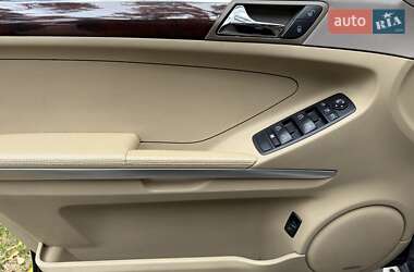 Позашляховик / Кросовер Mercedes-Benz M-Class 2009 в 