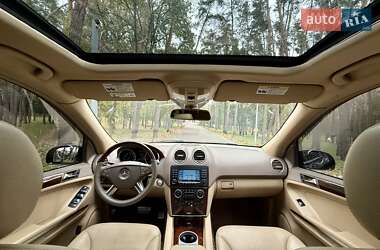 Позашляховик / Кросовер Mercedes-Benz M-Class 2009 в 