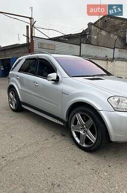 Внедорожник / Кроссовер Mercedes-Benz M-Class 2007 в 